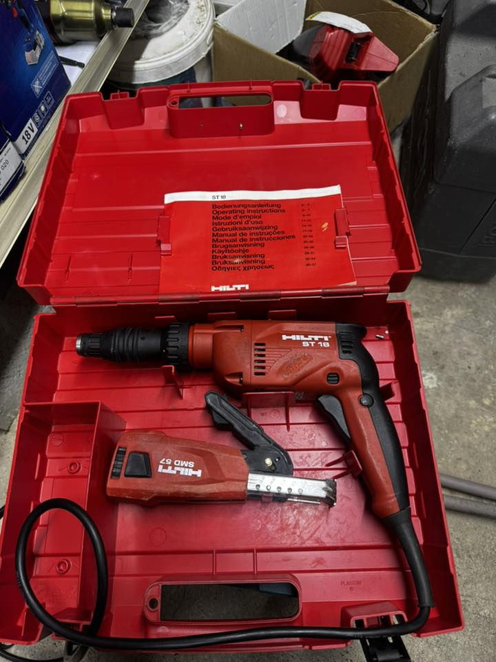 سلام عليكم اخوان 
هيلتي نورون اخو الجديد 
الشراري ايراسلني خاص او واتساب 
توصيل متوفر 
*********** واتساب
