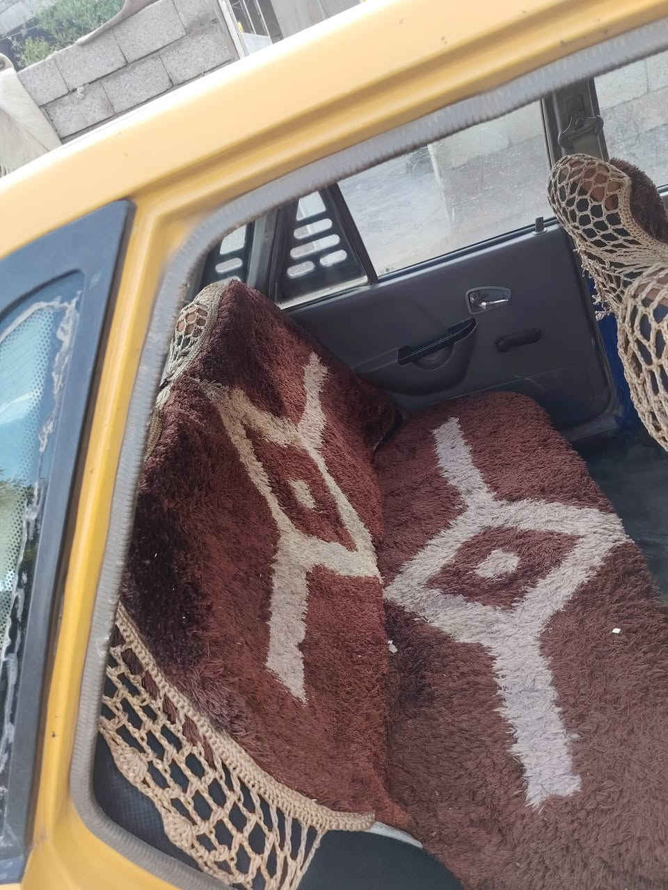 سلام عليكم سياره للبيع موديل 12مصفره هيه وغرمات ابيع مستعجل محرك كير كفاله تبريد  تدفه شغال ابيع مستعجل كهربائيات شغاله كشر يخبل شواصي سياره كفاله مكاني بغداد تحويل ثاني يوم سعر 29 بيهه مجال  رقم الهاتف اي ستفسار ***********سنتر لو كله شغال
