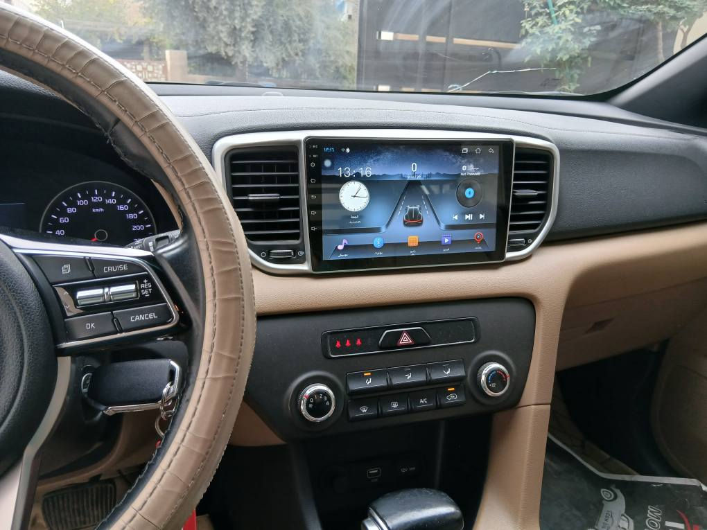 سيارة سبورتج موديل ٢٠ ستندر قمارة حديد ماشية ٦٥ الف 
التواصل على الرقم *********** بغداد, العراق
