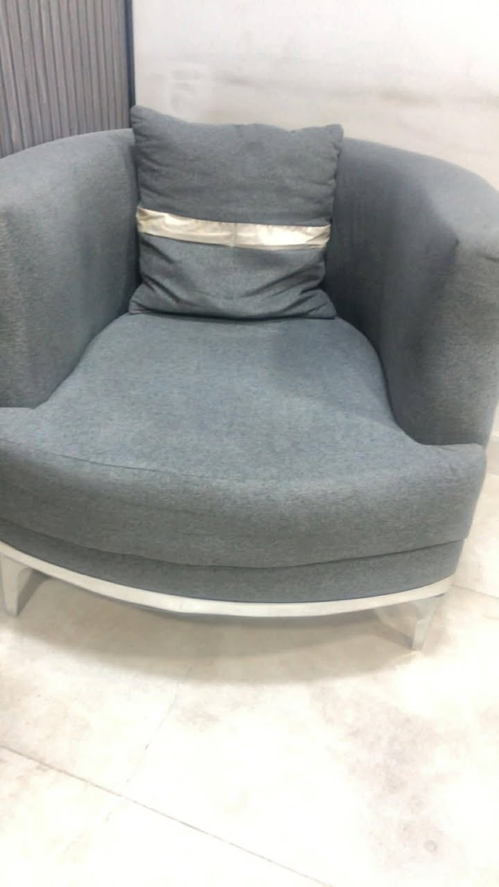 تخم اربع قطع نظيف مستعمل قليل بغداد 
السعر ٣٠٠ الف قفل


**إذا كنت صاحب هذا الإعلان وتريد حذفه لأي سبب، رجاءا أرسل رسالة إلى الدعم الفني**