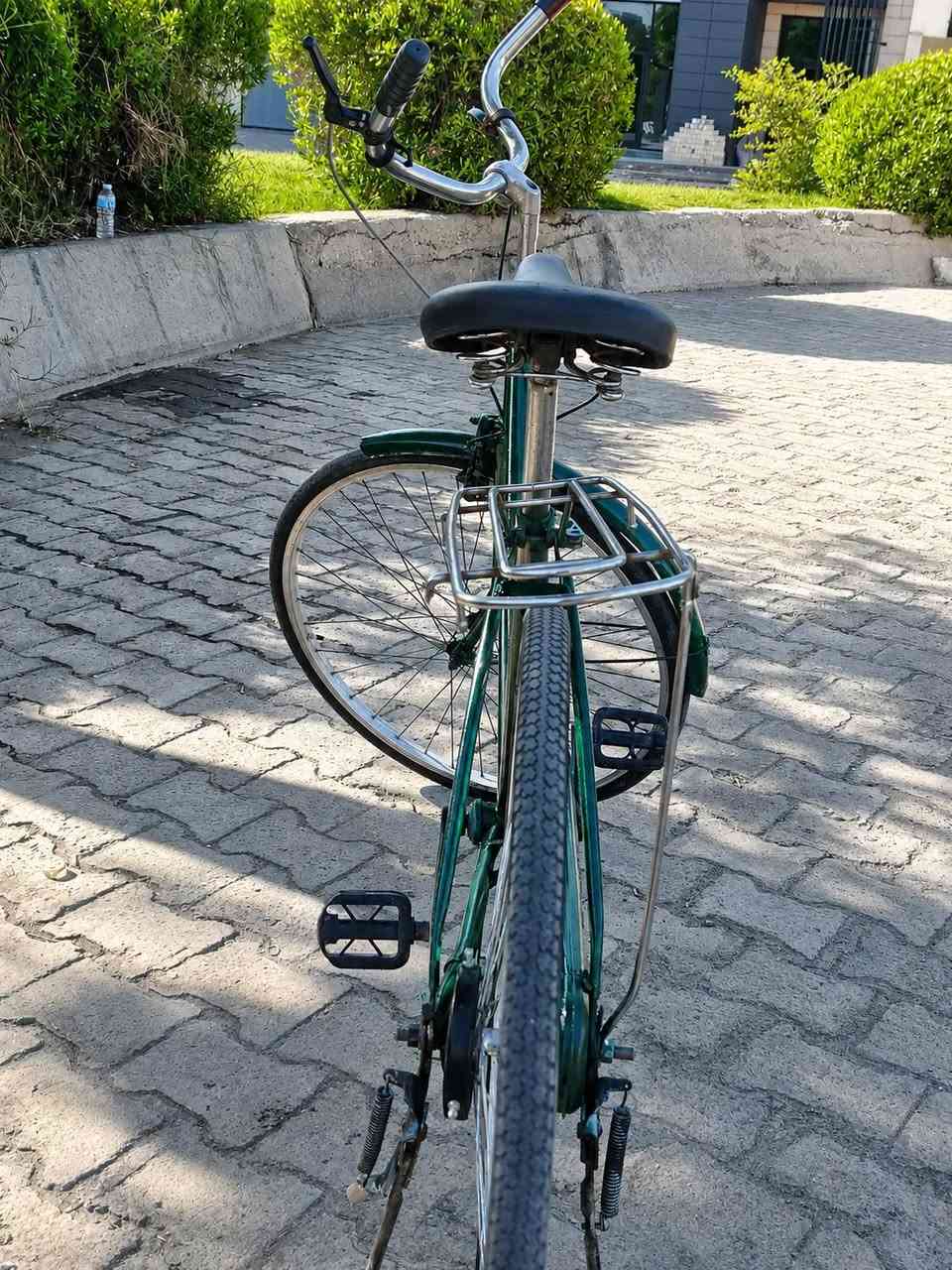 بايسكل بناتي للبيع 🚲
لون أخضر زيتوني، حجم 26
بريك جديد، إطارات جديدة، هيكل سليم
نظيف ومرتب وجاهز للركوب البريك الامامي يحتاج فقط سيم
السعر: 70,000 دينار
للتواصل: [*********** ]بايسكل بناتي للبيع 🚲
لون أخضر زيتوني، حجم 26
بريك جديد، إطارات جديدة، هيكل سليم
نظيف ومرتب وجاهز للركوب
السعر: 70,000 دينار 
للتواصل: [*********** ] مكاني بغداد الوشاش
