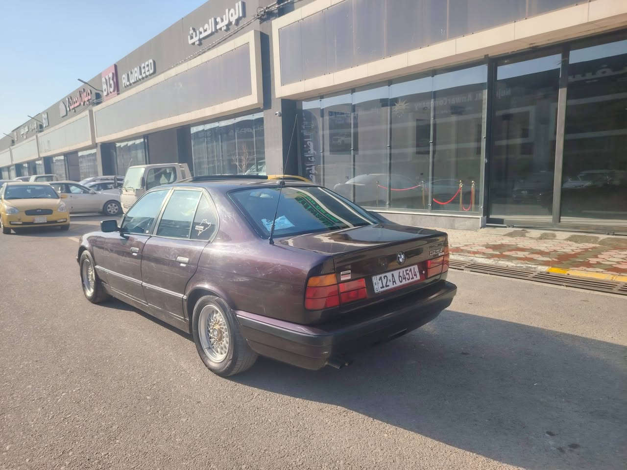 بيم 525
محرك جديد 
كير توماتيك كصه 
سلايت قفل مركزي
صباغ عام جمالية
بدون معجون
موديل ٩٣
رقم مصطره 
شرط التحويل
السعر٧٠ بيها مجال
***********
***********
