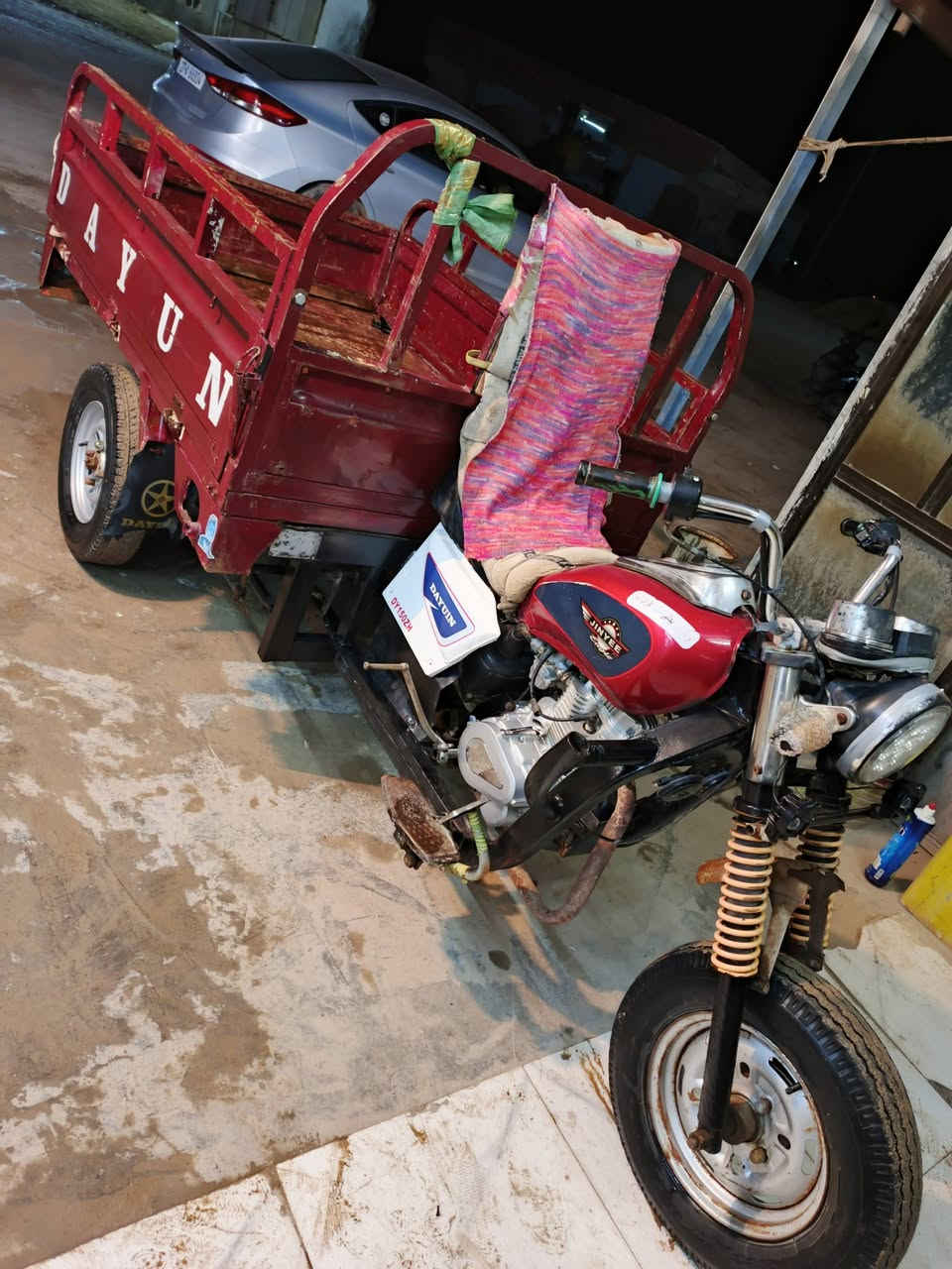 سلام عليكم موديل  2011
ماناقصهه شي كامله السعر 1350
خاص موجود رقم ***********
