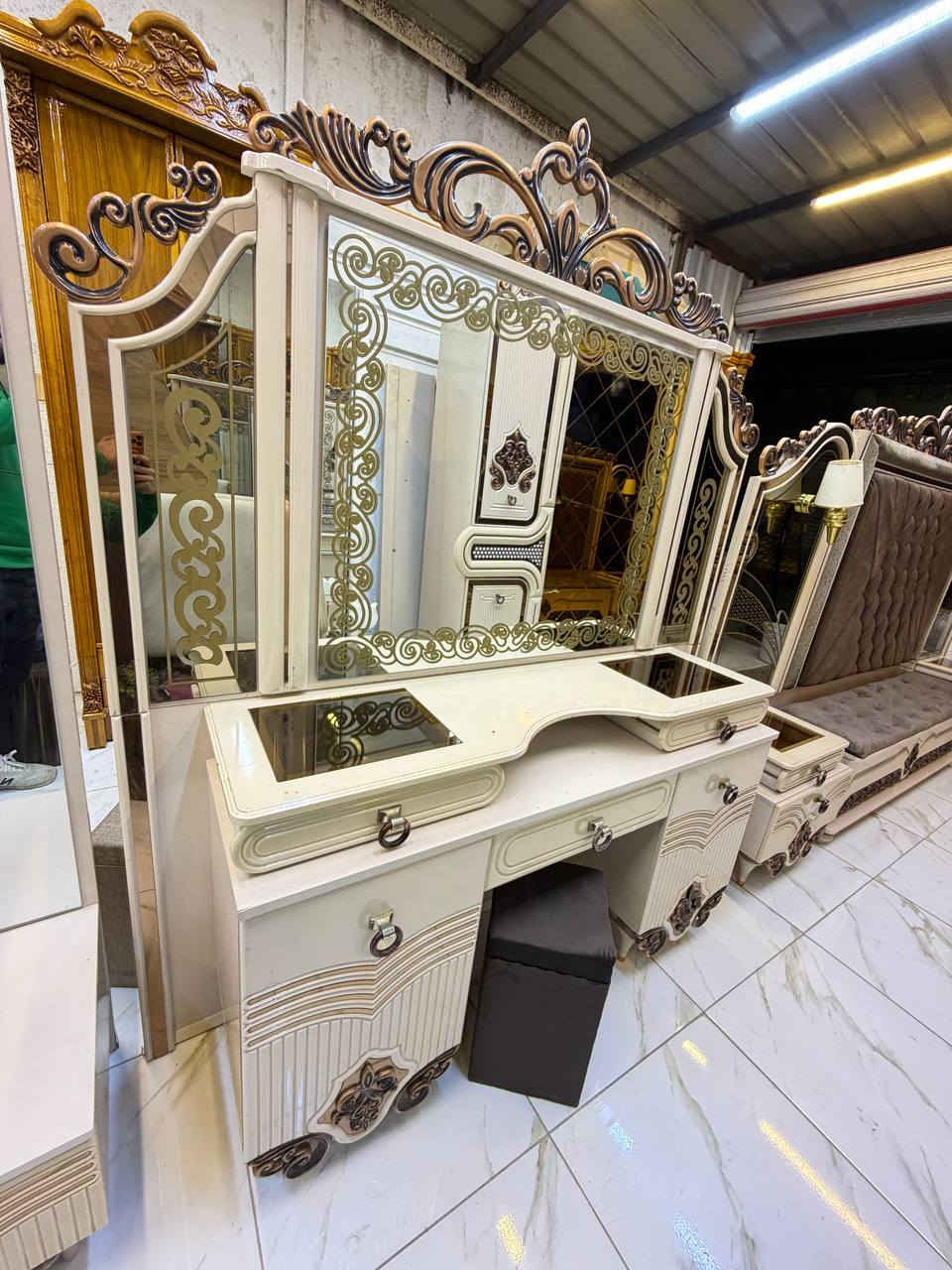 غرفة🧿 🧿   نوم مستخدمة نضافة 80‎%‎
عددالقطع 9
شغل ثقيل
كوالتي عالي 
ملكي 
سعرها مليون و250/مليون و100 
شد و نقل داخل بغداد مجاني


**إذا كنت صاحب هذا الإعلان وتريد حذفه لأي سبب، رجاءا أرسل رسالة إلى الدعم الفني**