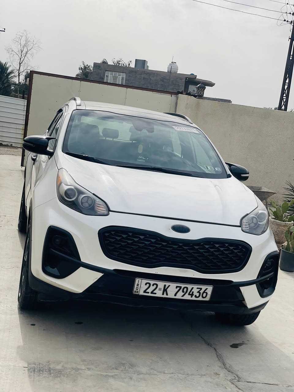 السلام عليكم 
كيا سبورتج 2021 للبيع فقط  
ماشيه 30 
بانوراما 
جاهزه وجديده بدون نقص 
بيها صبغ 3 قطع 
جاملغ خلفي وبابين بدون دواخل سونار موجود 
مكان السياره بغداد التاجيات 
السعر 165 
***********
