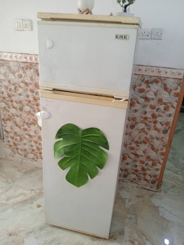 السلام عليكم غراض بيت للبيع اريد اشيل موضحه بالصور رقمي *********** كربلاء, العراق
