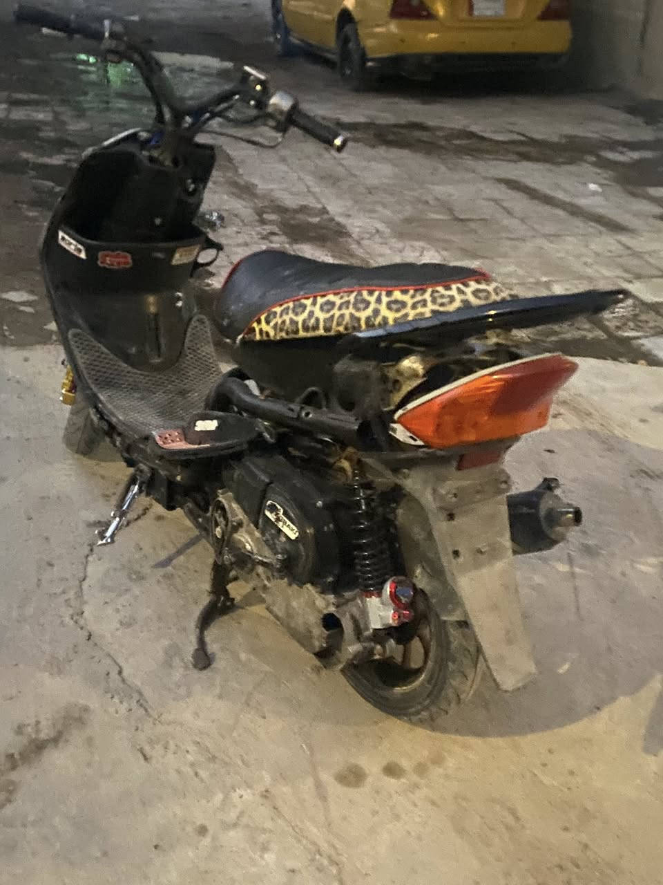 سلام عليكم عدلات ثنين السوده كفاله ما مفتوحه لا نضوح ولا تبخير كله ختم واحد قبل شهرين نزلته رنبه وأم الصدر الذهبي لا تخبخير حلوه بيه صدر ان سي وآي بيه كشن 4 سبايدر 4ستان ويل كب بكلايت 4  مكان بياع شرطه الخامسه***********السوده ٩٥٠ وم الصدر ٤٥٠
