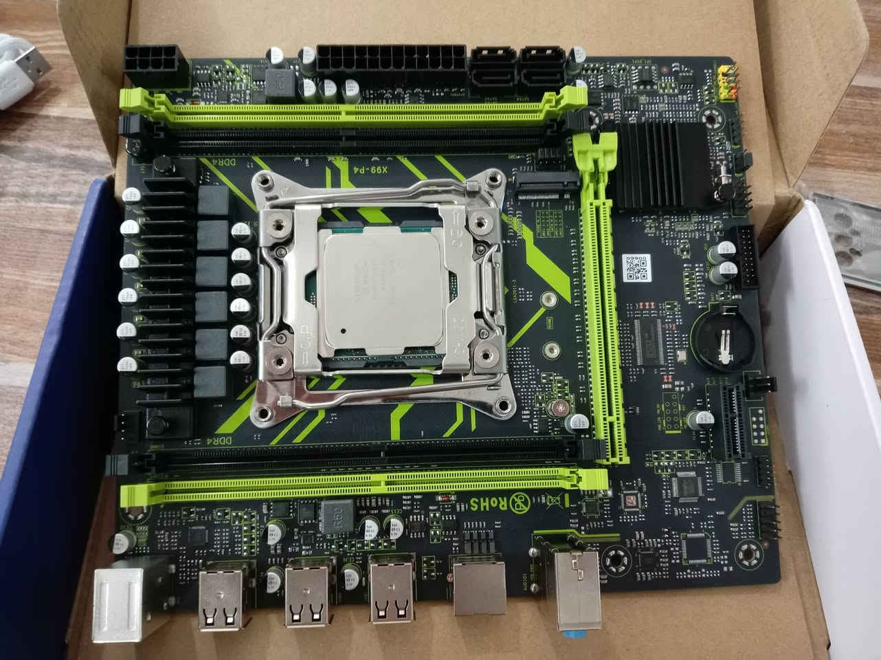 مذر بورد مع CPU مع الملحقات
السعر 40 الف


**إذا كنت صاحب هذا الإعلان وتريد حذفه لأي سبب، رجاءا أرسل رسالة إلى الدعم الفني**