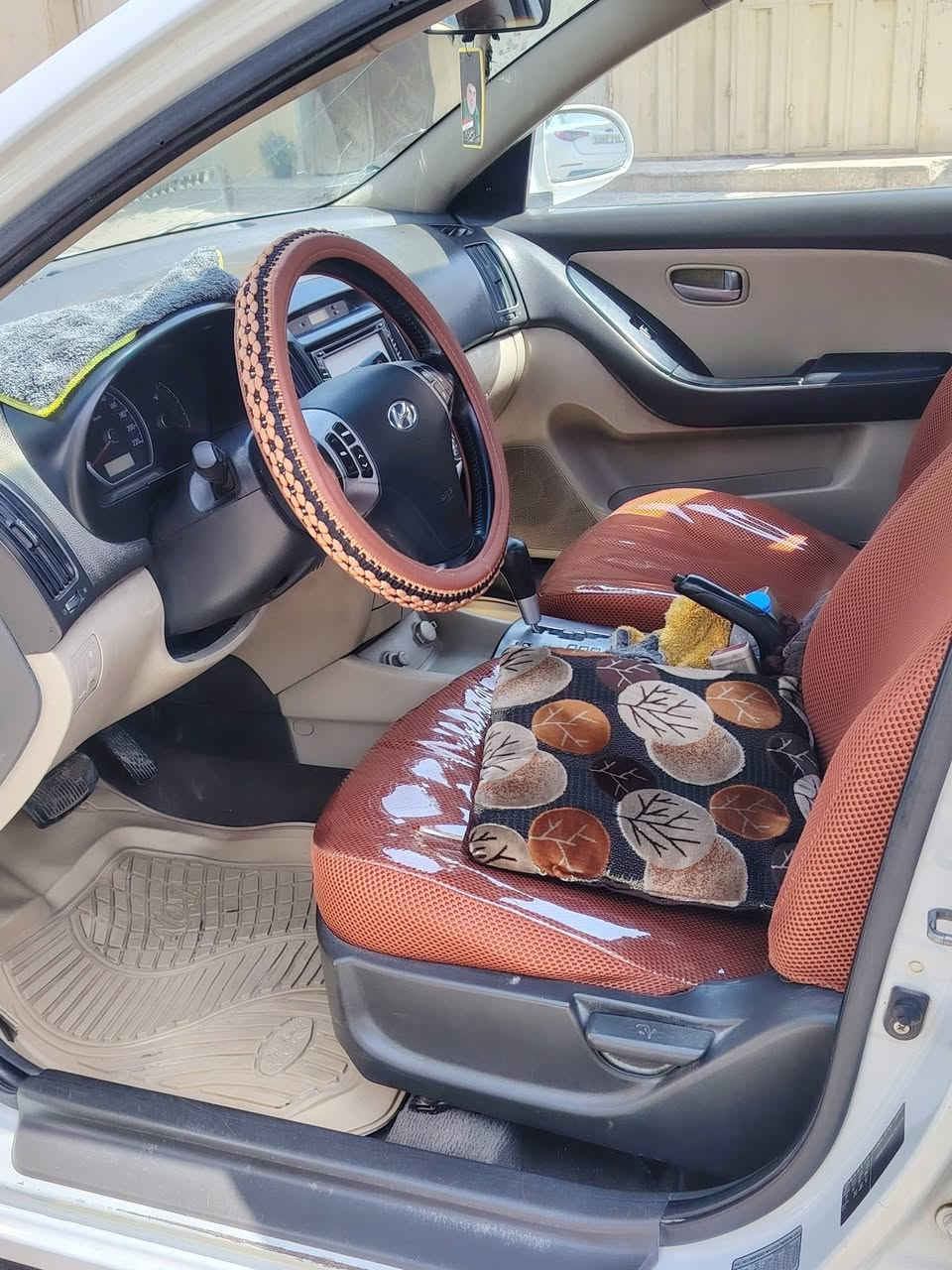 من رخصة أدمن النترا قطعه وحده بيها صبغ بدون دواخل تخم تاير تبريد حداديه خير من الله تحكمات بالستيرن  موديل 2010 سعر 108 المكان واسط النعمانيه رقمي ***********
