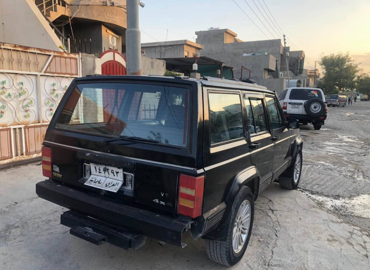 جێب چیرۆکی شقارتە
مۆدێل ١٩٩٢
مەکینە ٤٠٠٠ بیلاد
سبوخ عامە بۆ جوانی
ڕەقەم سلێمانی بەناوی خۆمانەوەیە
ژ.م: *********** كالار, السليمانية
