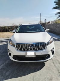 سورنتو ٢٠١٨ • ٦ سلندر • ٨٥ الف