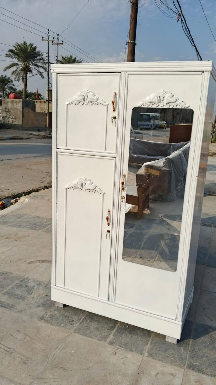 سلام عليكم كناتير بوفيات حسب طلب نقد اقصادكلمن سعره عنوانه الرفاعي شارع السايلو المعش
*********** واتساب 
***********
