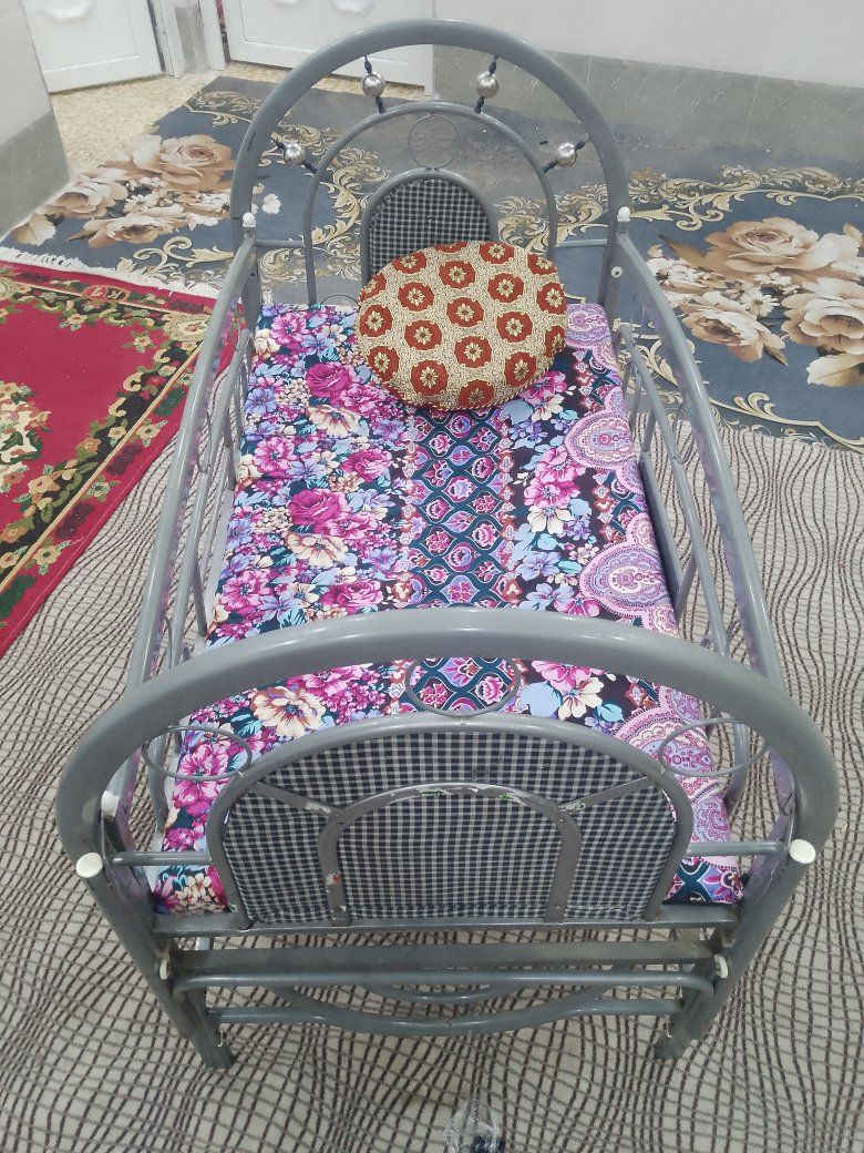 قريولة أو سرير أطفال من عمر سنة الى عمر 7سنوات 
حديد 
سعر خاص


**إذا كنت صاحب هذا الإعلان وتريد حذفه لأي سبب، رجاءا أرسل رسالة إلى الدعم الفني**