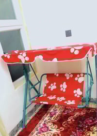 مرجوحه أطفال • نظيفة • لعمر ٧سنوات