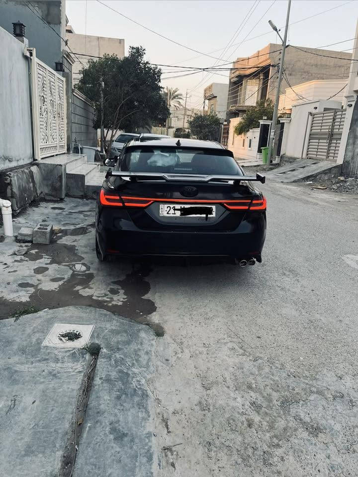 Toyota Camry SE AWD
لون اسود
موديل 23 
مسافه مقطوعه. 85 كيلو 
مواصفاتها  اعلى من se
ضرر. 3 قطع 
امريكا باب سايق فقط  ارباك بردة فقط   بالعراق تبديل جنطه وجامرلغ  خلفي صبغ  بجم كبس لمعرفه سعر    ( *********** )   وتساب او مسنجر

