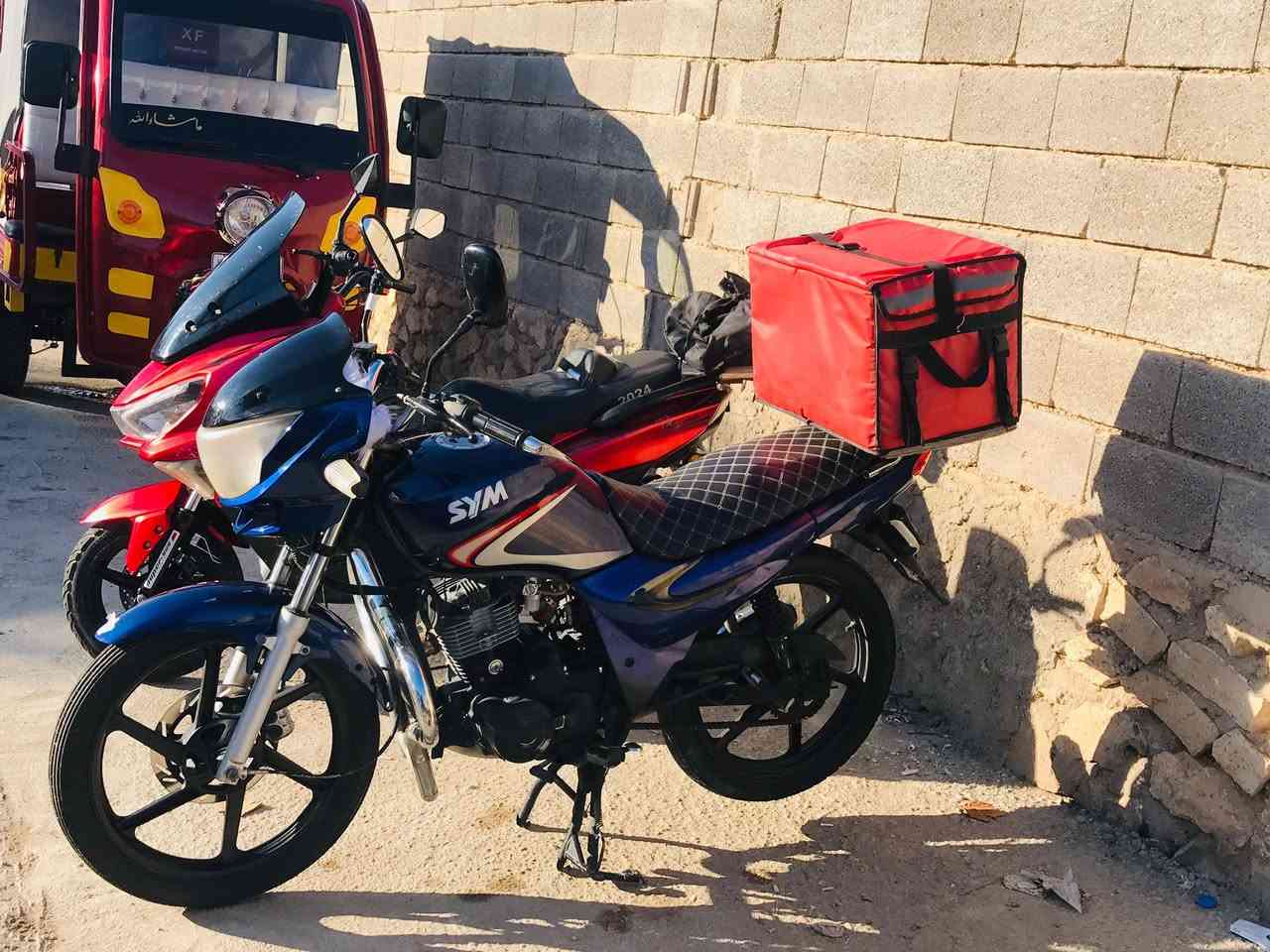 بسم الله ماشاء الله السلام عليكم للبيع ماطور سايم مرقم وكامل من كلشي بس تشغل وتمشي وماطور رص نضيف ماناقصهن كلشي السعر الاتصال على الرقم ممتواجد على الفيس  

***********
