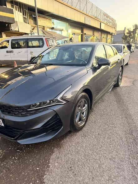 السلام عليكم 

النوع كيا كي فايف  K5 امريكي 
الموديل 2023
المواصفات 
1شاشة كبيرة 
2بصمة 
3 تشغيل عن بعد 
4 تحكمات استيرن فول 
5 رادار خلفي 
6رادار امامي 
7 نقطة عمياء 
8 توقف ذاتي 
9 كامرة خلفية 
10 محرك 2/5 
11 وضعيات قيادة سبورت نورمل ايكو  
الحادث
قطعتين تبديل فقط ￼ 
مكان السيارة بغداد اي استفسار على الهاص موجود والاتصال على الرقم ***********
رقمهه بغداد 
تحياتي للجميع 
اريد مراوس تشارجر ￼￼
