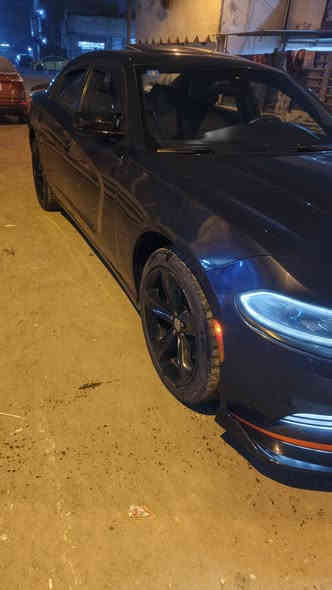 السلام عليكم جارجر SXT 2019 أصل حادث كلش خفيف
اللون رمادي نيلي
 وصور الحادث مرفقة والسونر منشور للمصداقية 
فتحة / تحكم جهتين / كشن حظن / حاكية سقف 
تو ويل / ويل 20 / مكينة كير تبريد بدنة لغود شواصي 
دواخل كفالة صدر أمامي خلفي جديد سيارة استعمال شخصي مامتعوبة ماشية 84 ألف مايل هية داخلة ماشية 30 ألف 
بيهة بارد بالجاملغ الخلفي وبيهة تلحيظات قليلة بارد 
صبغ بنيد ودعاميات بدون دواخل
رقم جديد بأسمي السعر 20,500 قفل
للاتصال ***********
مكان السيارة بغداد الغزالية
