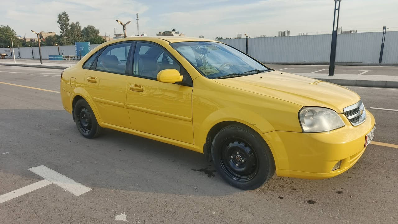 سلام عليكم ورحمة الله وبركاته
اوبترا شركه عامه ٢٠١١ رقم بصرة الدولي الجديد 
شرط التحويل... شرط التحويل
كير جديد مكينه وتبريد خير من الله 
مصبوغه عام بدون اي ضربه قويه 
مكان السياره بغداد الشعب 
***********
السعر ٦٢ وبيها مجال
