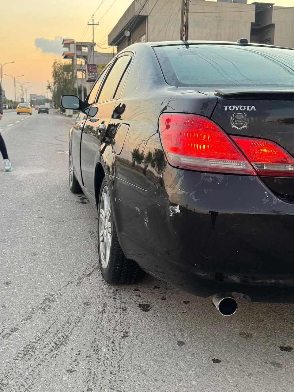 السلام عليكم افلون ٢٠٠٨ سونار موجود سيارة بغداد موجودة سعرها ٩٥ هذا رقم تلفون ***********
