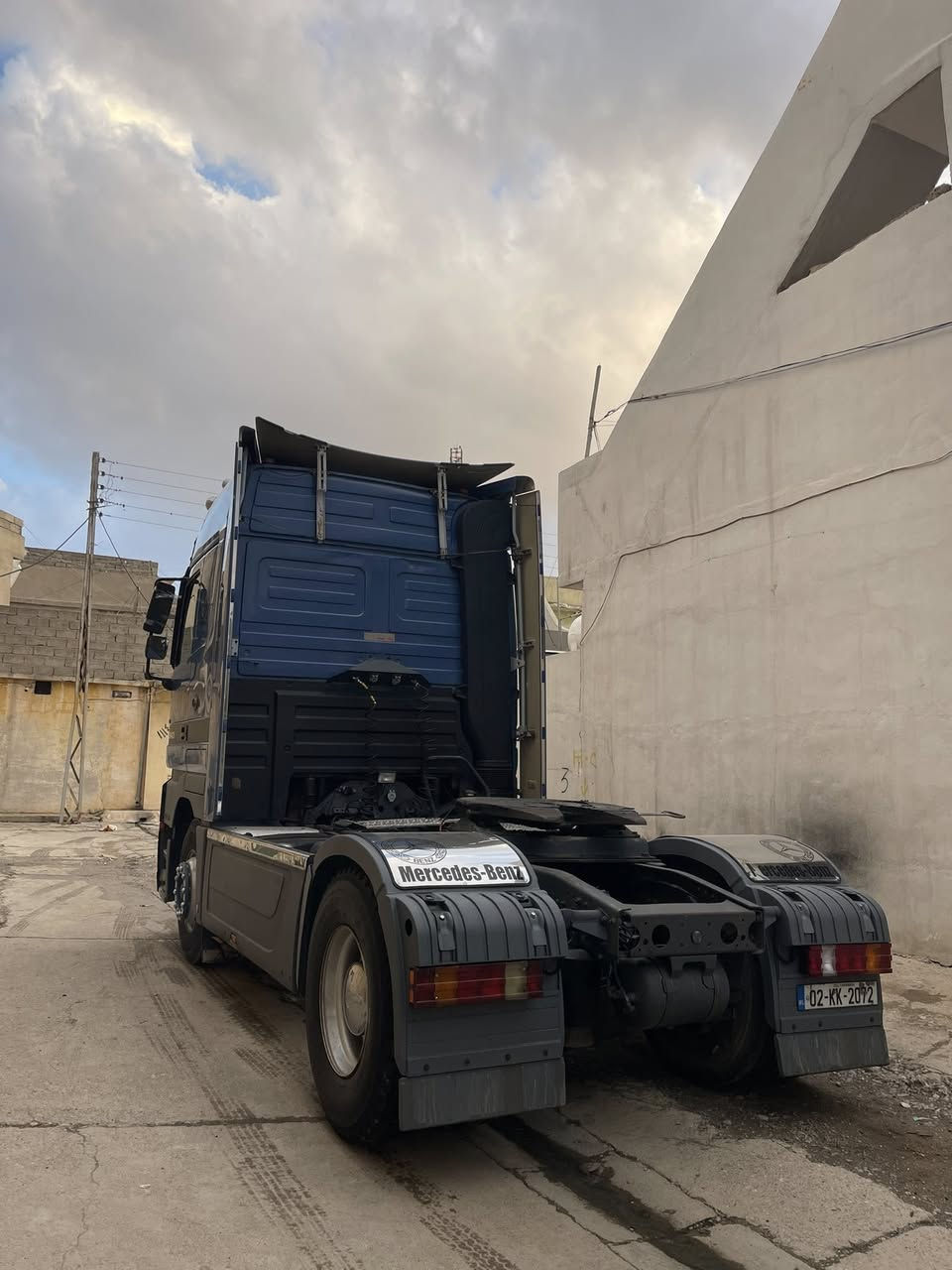 اكتروز مرسيدس 2002
سياره فول موصفات 
مكفوله كفاله عامه
مكفوله من شاصي من صبغ 
سياره خيره من الله 
مكلف بل نشر رقم صاحب السياره
*********** بي وتساب
