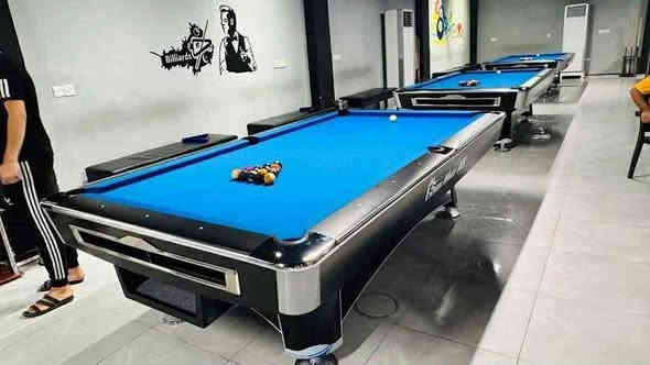 يتوفر جميع انواع البلياردات للبيع نضافه تامه و يوجد لدينا توصيل لكافت محافضات العراق  للطلب و للستفسار الرقم *********** و يوجد لدينا مستعمل و جديد

