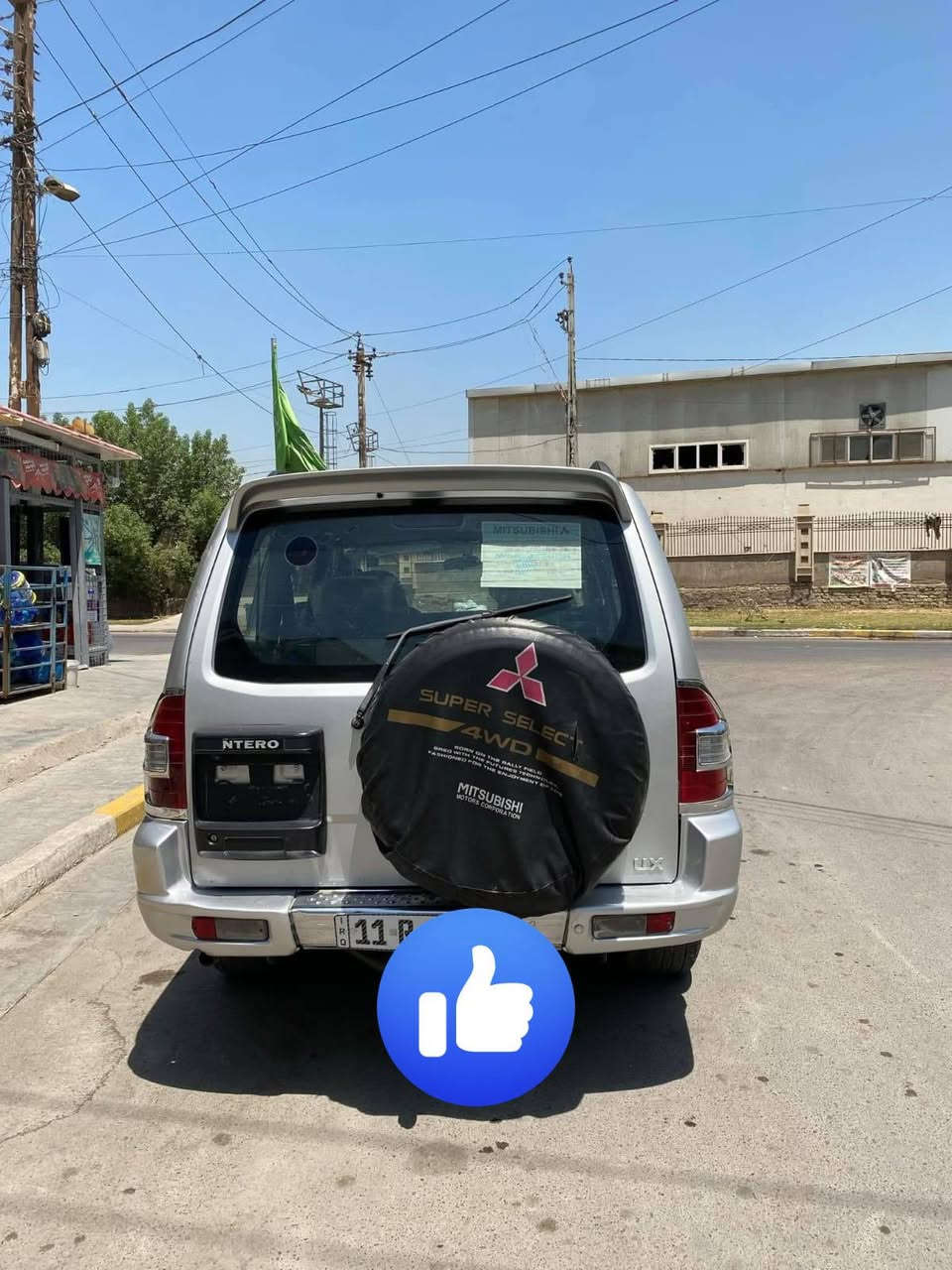 سلام عليكم سياره باجيرو ميدل 2001حلوه ونضيفه مثل ماموضح بصوره كير اومحرك بشرط السياره جاهزه الاخير السعر 80وبيهااا مجال حك الجيه رقم تليفون *********** عنواني نجف عباسه قرب مستشفى السجاد
