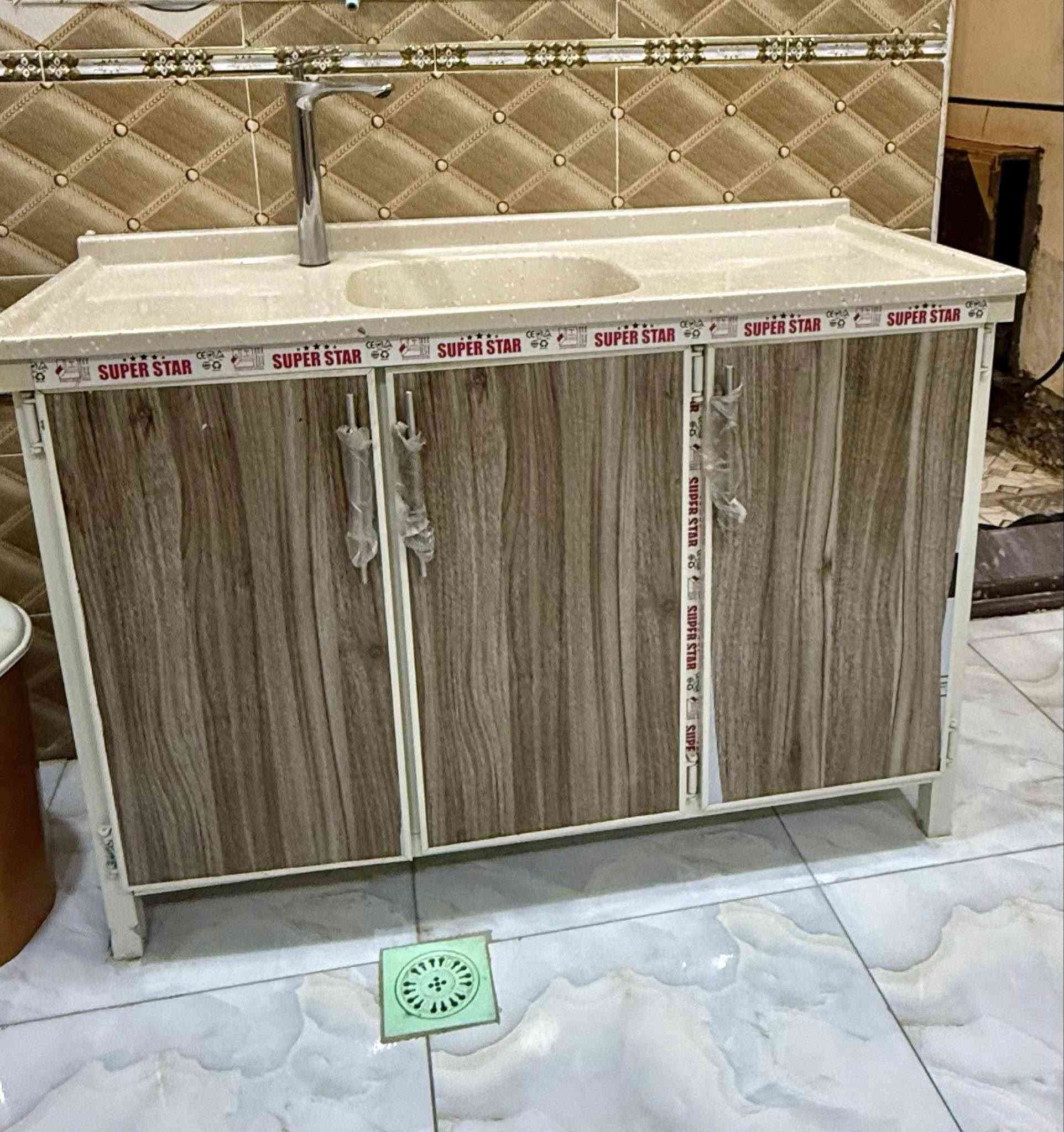 كاونتر المنيوم سوكي ٣ قطع مستعمل شي قليل السعر ٣٥٠
العنوان شارع ٦٠


**إذا كنت صاحب هذا الإعلان وتريد حذفه لأي سبب، رجاءا أرسل رسالة إلى الدعم الفني**