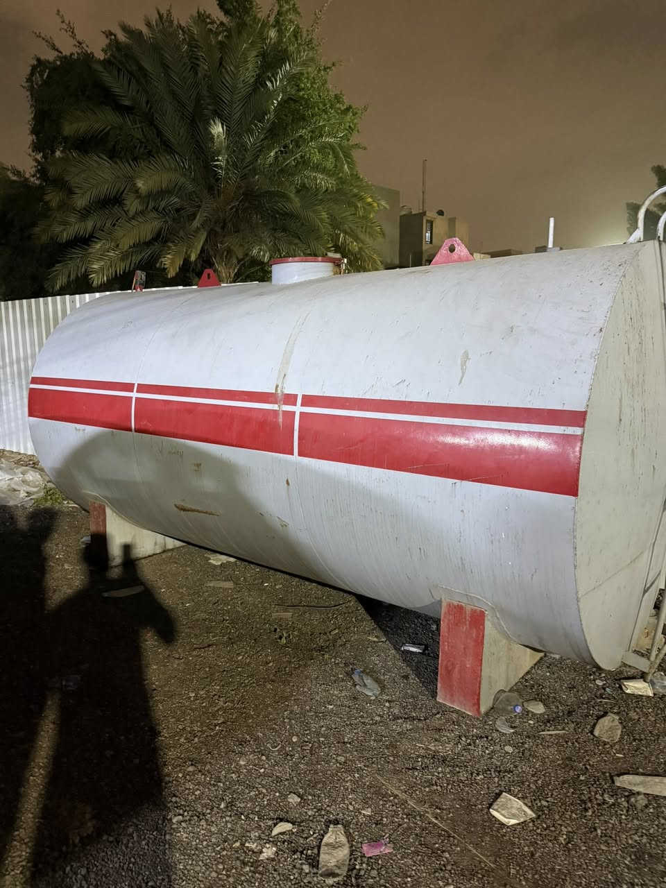 تانكي للبيع
الحجم عشرة الاف لتر
السعر ٩٥٠ الف
المكان بغداد المنصور
للاستفسار ***********
