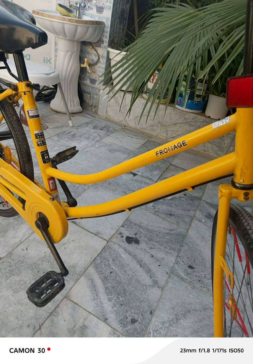 سـلام عليـكم🙋.
بـايسكل لـلبيع🌸.
نـوع البايسـكلل:بنـاتي🥷.
الحـجم:26❤️.
السـعر110وبي مجال🌹.
النـظافه:90/.
الـون:بـرتقـالي🧡.
الموديـل:2017🪬.
تـواصل:مـاسنجر او واتساب الرقم***********.
غـراضه:كـلهن مـوجوده.🍃
ومكـفول من السـرقه💆.
فـقط بـيع بـدون مـراوس😌.
ومـع السـلامه👋🏻.
