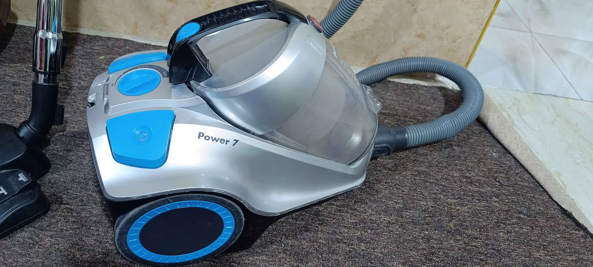 #الجميع مكنسه كهربائية 2400 وات جدا قويه بالشفط اغراض كويت مو تجاري مستعمل نظيف شرط الفحص قبل الدفع للمندوب السعر 55الف شامل التوصيل بغداد, العراق


**إذا كنت صاحب هذا الإعلان وتريد حذفه لأي سبب، رجاءا أرسل رسالة إلى الدعم الفني**