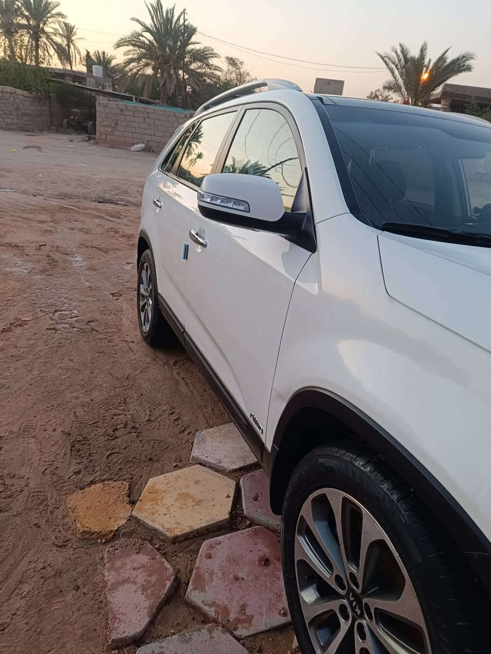 السلام عليكم 
سورنتو 14 خليجي كفاله عامه
فول مواصفات مكينه 6سلندر 
مكاني كربلاء بسمي ل2030
195
***********
