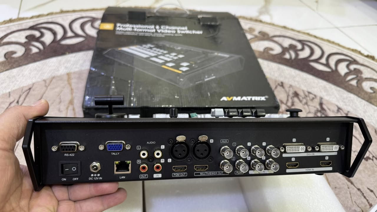 ‏سلام عليكم مكسر  للبيع السعر 600$ اتصال ***********
