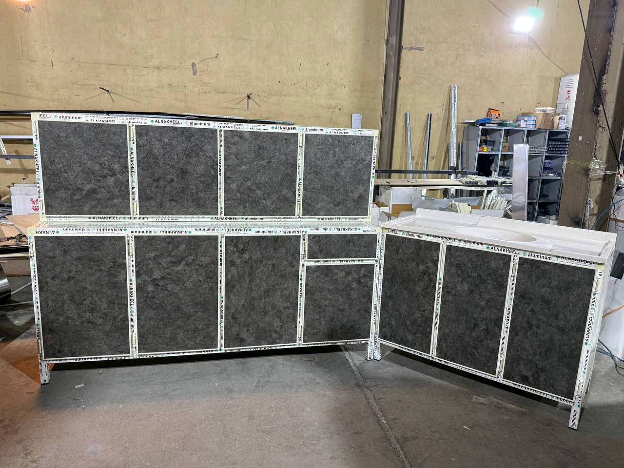 🔥🔥🔥

المنيوم فصال وليس السوكي ❌
 
القياس مترين ارضي وملحق ومتر وعشرين سنك مرمر 
السعر// 310 الف