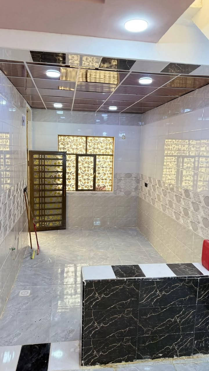 بيت للبيع مساحه 100متر مربعه تحتوي عله غرفتين بسعر 42مليون وقابل لتفاوض

موقعه عله شارع الصب مقابيل ملحق قريه الغدير 

طابو زراعي سند 25 قرار محكمه 

لا استفسار واتساب و اتصال

***********
