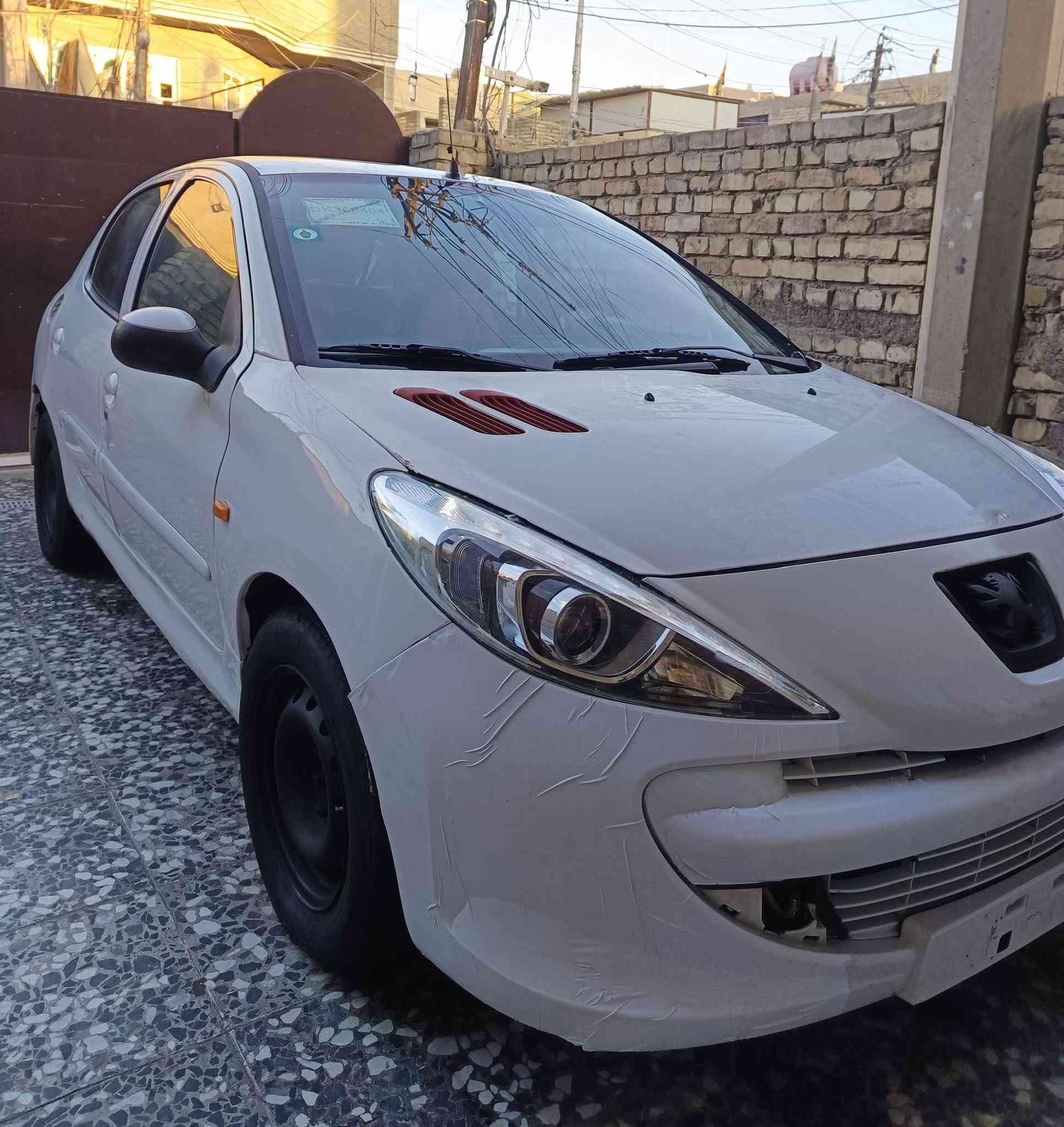 بسعر جدا مناسب ٣٨ ورقة فقط أو مراوس ...بيجو موديل ١٢ رقم دولي ١٨ بأسمي محور كورلا تحوير درجة اولى شغل بلاد كير ومحرك كفالة حدادية جديدة تبريد ثلج تخم تاير جديد كشرها نظافتة ٧٠ ٪ مكاني بغداد جديدة  ***********
