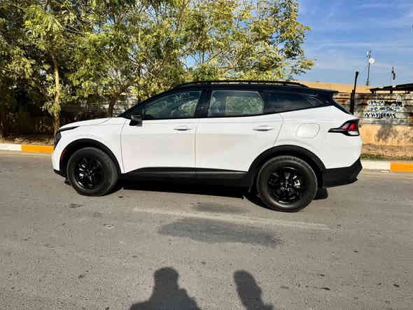 🔸️كيا سبورتج لون ابيض موديل 2024 أعلى مواصفات بالسبورتج مواصفات أكس برو
🔸️ترقيم جديد 
🔸️باسم الشركه وكاله + تحويل مضمون %💯
🔸️السياره جديده جداا جداا واحلى من الصور 
حادث السيارة صبغ فقط جاملغ امامي  بدون دواخل بعدها بريحه الشركه 
ماشيه 5 فقط مشي امريكى دخول جديد البارحه اترقمت ودخلت بغداد
🔸️مواصفاات فول الفول مايحتاج اذكر كل المواصفات 
سقف اسود بانوراما 
بصمه ابواب تشغيل عن بعد 
شاشه الكتروني 
جنطة كهرباء 

🔸️شاشه كبيره + شاشة عطلات
🔸رادار امامي وخلفي وجانبي نقطه عمياء اوتو بريك 
🔸نضام تحديد مسار للسياقه الالكترونيه
🔸️تحكم استيرن كل الجهات 
🔸️ثلاث انظمه قياده / سبورت / نورمال / سمارت 
🔸️بلوتوث + اواكس + واي فاي   
🔸️مانع انزلاق + كروز سرعة 
🔸ويل كب دسكات امامي خلفي
🔸️محرك 2500
🔸️سبير الشركه كتلوكات الشركه 
السياره جديده جدا جدا اي نقص مابيها من الداخل والخارج 
🔸️سيرفس كامل دهن فلاتر 
-------------------------------------------
رقمي الاستفسار 
***********
***********

العنوان بغداد 

يوجد واتساب كلا الرقمين 
صور أمريكا مع المنشور
السيارة احلى من الصور 
البارحة ترقمت ودخلت بغداد بعدها بريحة الشركة بجم كبس وجنطة كبس
