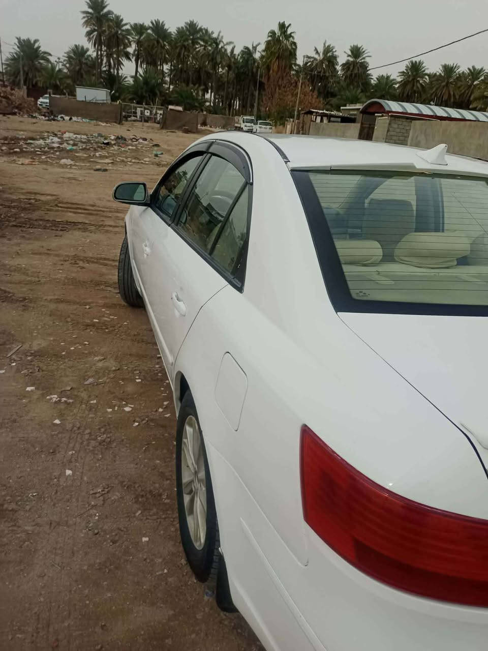 السلام عليكم للبيع سوناتا موديل ٢٠١٠ وارد امريكي كير ومحرك مكفولات تبريد شغال  مصبوغه عام جماليه مرفقه صور أثناء جرد الصبغ وبعد الصبغ سياره مال جناي محرك ٢٤٠٠ سياره جاهزه بدون حادث رقم بغداد السعر ٩٩ وبيه مجال قليل ملاحظه اني مكلف بل نشر اي إستفسار  اتصال  على  راعيه *********** او ***********  ابو امير Mohawk, NY
