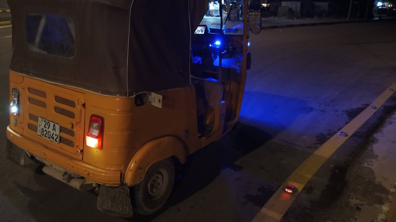 سلام عليكم
تكتك موديل 20 
رقم وسنويه بسمي 
مصبوغه عام 
السعر 6 وربع و بيه مجال حك الجيه
***********
