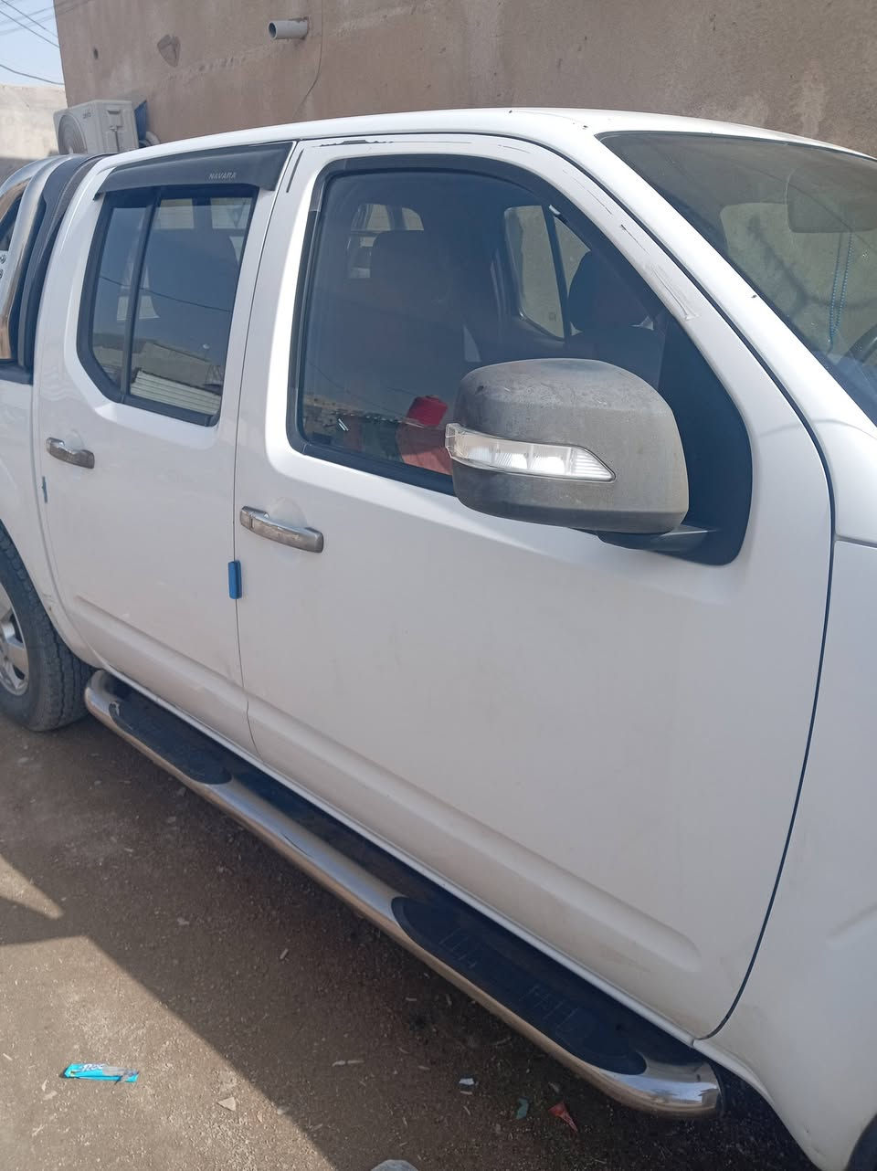 السلام عليكم
سياره نيفاره موديل. ٢٠٠٩ بسمي رقم بغداد انكليزي سنويه مجدده ٢٠٣٠ شاشه كبيره  محرك وكيري كفاله اشاير بالمرايا طخم تايرات جديدين حداده جديده
تبريد تدفئه السياره حلوه مامتعوبه مال بيت السياره بالبصره *********** رقم صاحب السياره 
مكلف بالنشر لاتجي خاص
