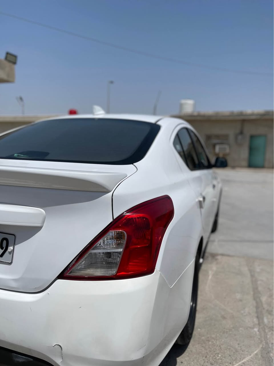 نيسان سني مديل 24 كفاله 
بيه الباب العبري الي بصف السايق صبغ وجوه مال بانزين طخه والباقي كله كفاله سعره 115 وبيه مجال 
رقمي ***********
