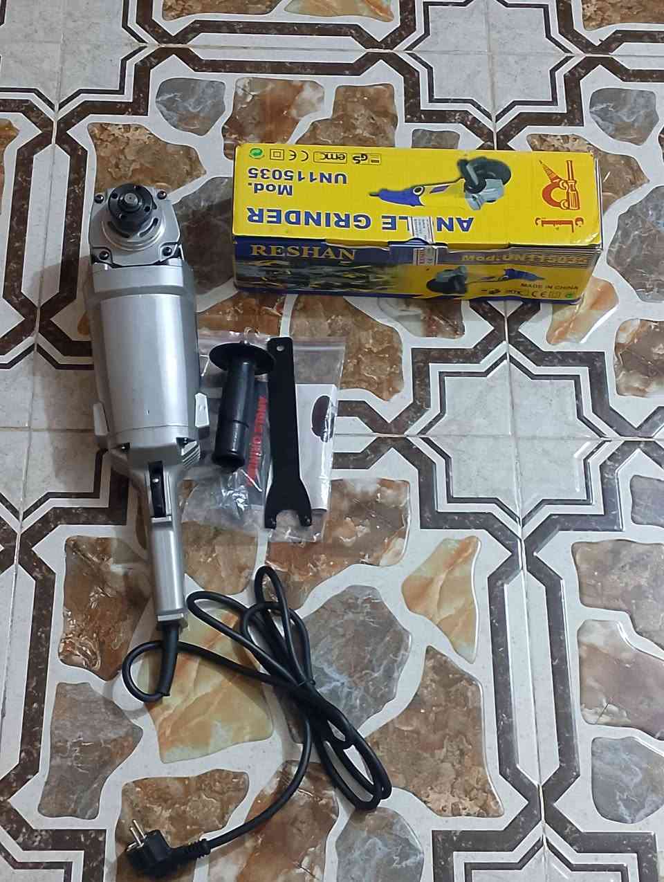 كوسره حجم كبير من شركه ريشان قطعه اصليه البدن فافون جديده بل كارتون بدون درع للبيع السعر 90 وكوسره حجم صغير من شركه ريشان بل كارتون السعر 45 مكاني كربلاء توصيل ماعندي موبايل ***********
