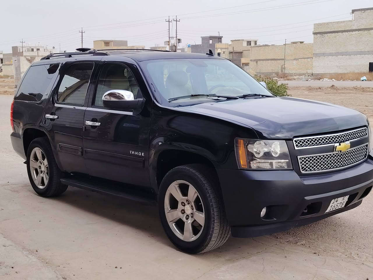 السلام عليكم اخوان للبيع تاهو بترا موديل 2014اصل رقم الدولي الجديد سنويه وهزه جديده ماشيه 92الف ميل فقط  محرك 5300كير 1000داخل فصل ملكي اخوان السياره حادثها باب السايق تبديل وبيها رش ٣ قطع بدون اي معجون فقط رش شرط الفحص السياره جاهزه كير محرك حداده تخم تاير تبريد جاهزه للأخير السعر 235ورقه بيع اومراوس حسب القناعه للاتصال *********** مكاني بغداد
