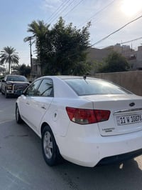 للبيع كيا سيراتو  2011 خليجي ((السياره بدون قطره صبغ حتى دعاميات))  مح...