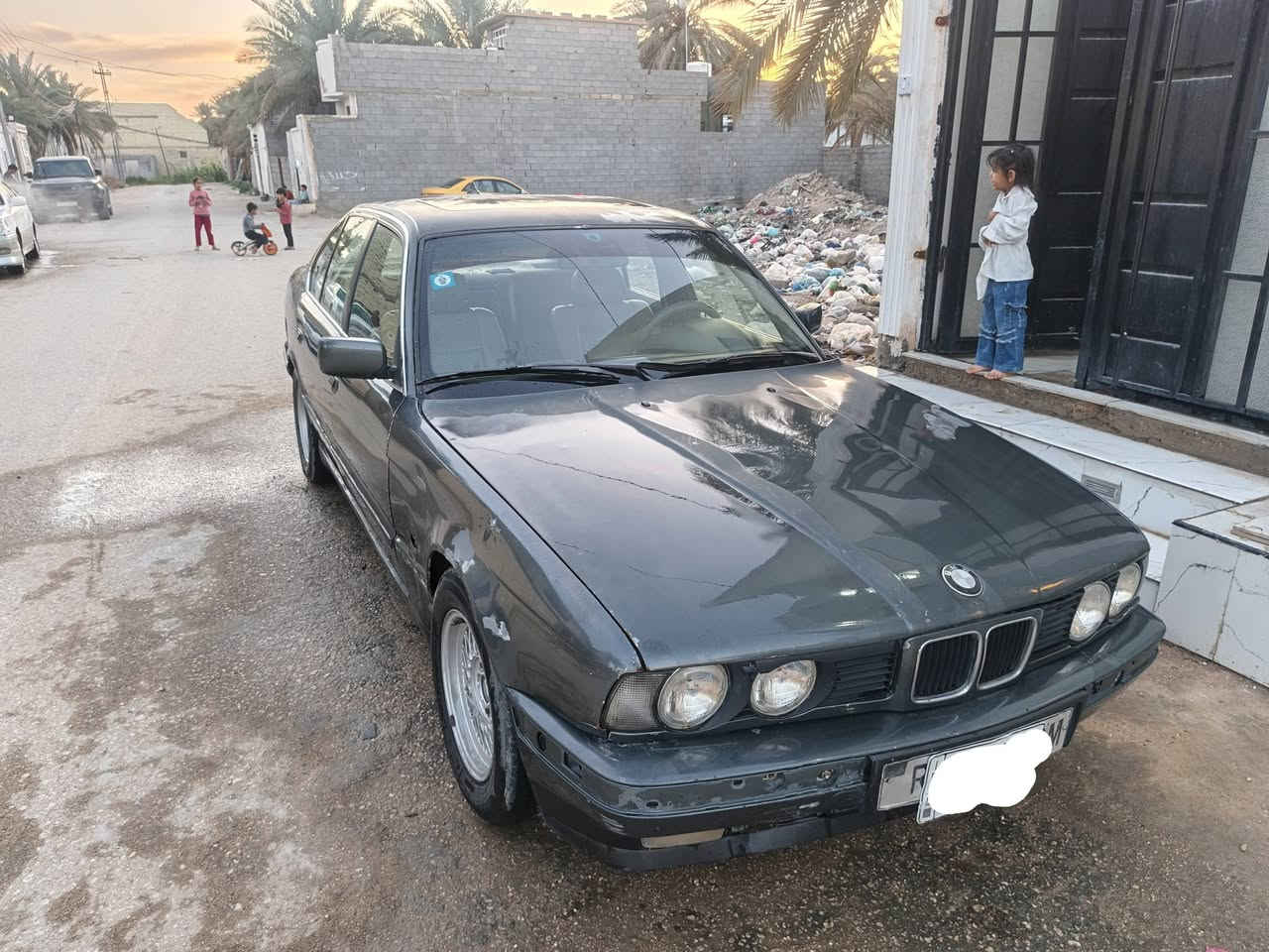 السلام عليكم بي ام 525 اصل موديل90 رقم كربلاء مكانه بكربلاء محرك بلادي مسكر فانوس كير اوتو السياره بيه بعظ النواص يعني مال تعمير السعر37 بيه مجال قليل ***********
