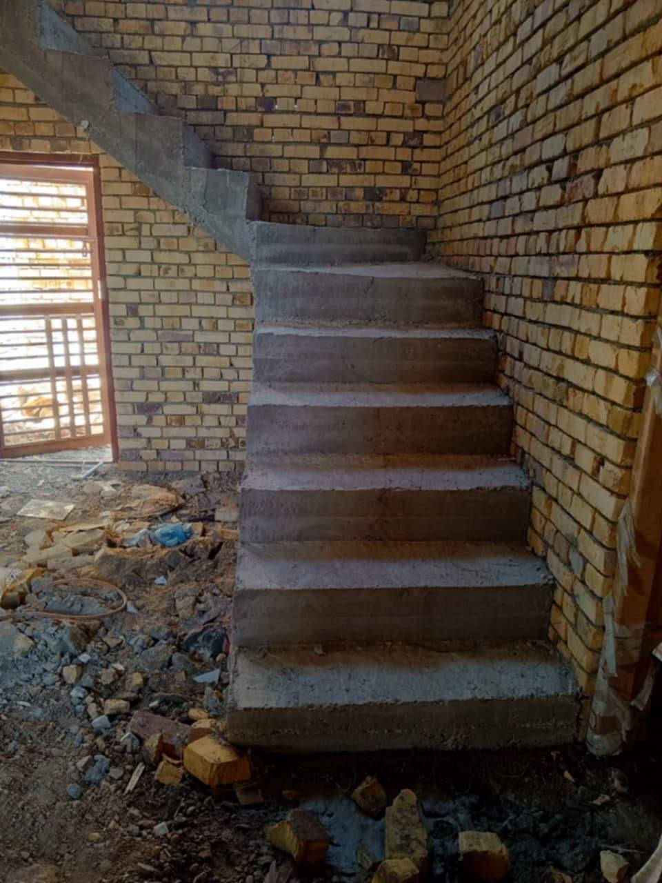 مستعدون لشغل كافه المنازل ربطات ورفتات وسقوف وجميع ديكورات  الكونكريت والفنين بسعار مناسبه الاستفسار على الرقم التالي ***********
