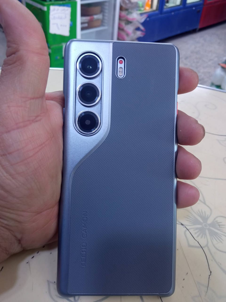 تكنو كمون 40 برو فايف جي للبيع جهاز شرط مامفتوح كارتون غراضه كامله
ذاكرة 256 رام 24 فول استعمال قليل شخط مابيه مضمون من كل شي
سعر 300
النجف الكوفة 
***********
