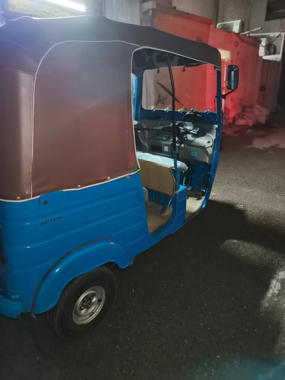 سلام عليكم شباب تكتك موديل 2020نضيفة ومكفولة من صبغ مرتبة رقم وسنوية تحويل ثاني يوم
مكاني مدينة الصدر الاستفسار ***********
