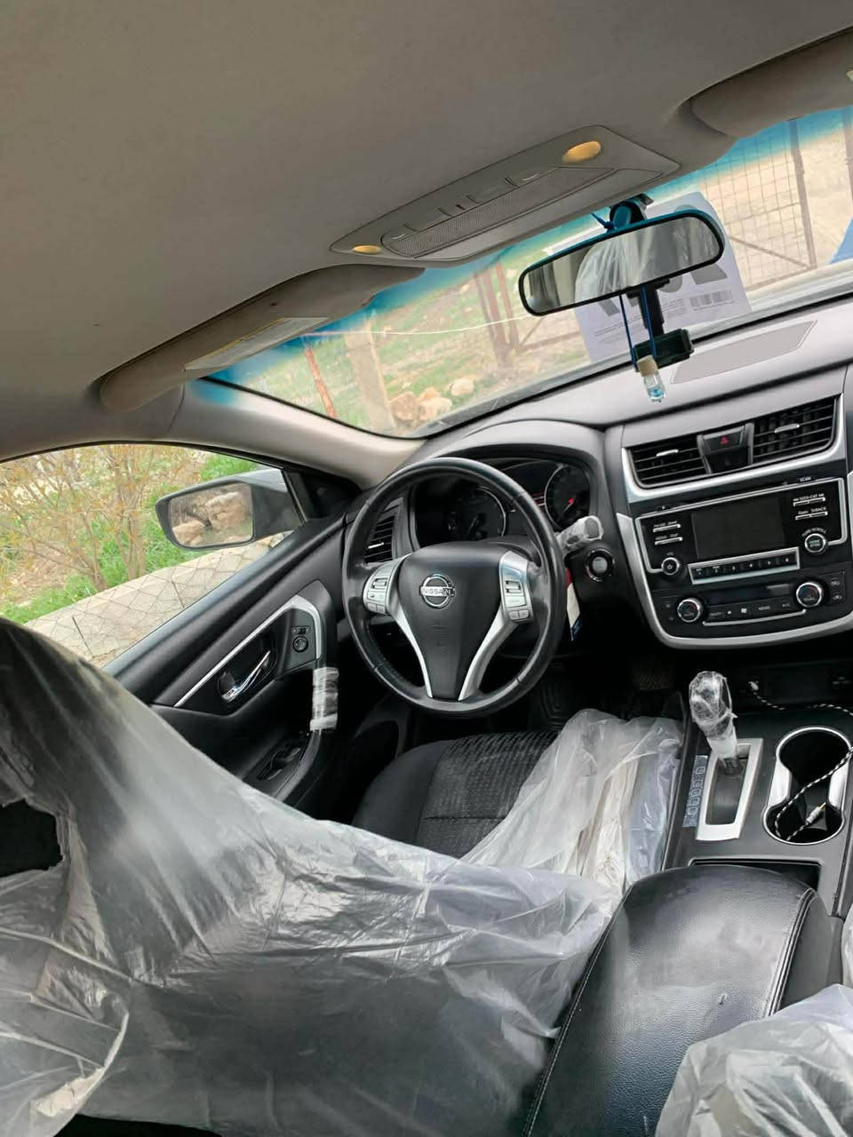 نیسان ئاڵتیما 
2016
4پارچە بۆیاخ 
گێر مەکیەنە بەشەرت
***********
*********** سوران, أربيل
