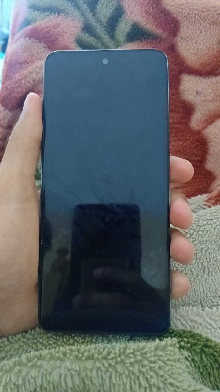 تكنو بوڤا 5 نضيف ماويا ملحقات بس كارتون سعره 140 وبي مجال ***********
